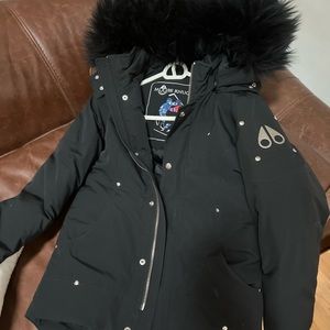 Boys Moose Knuckles coat size Medium